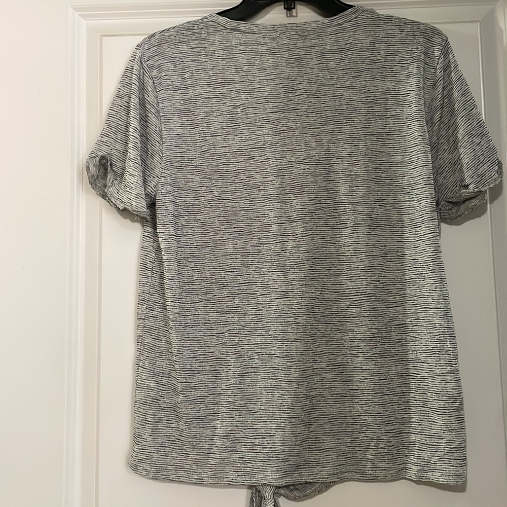NWT! Polyester pocket tee - Picture 6 of 7